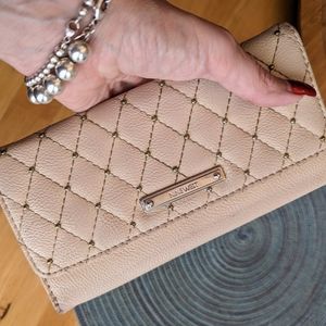 Nine West Quilted Cream Tri Fold Clutch/Wallet Classic Mothers Day Gift Idea